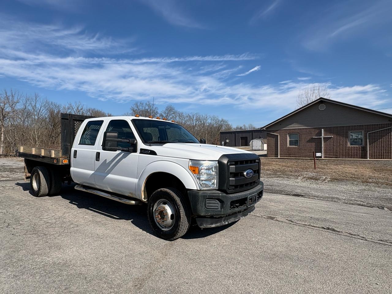 Ford Super Duty F-350 DRW 4WD Crew Cab 176" WB 60" CA Lariat 2012