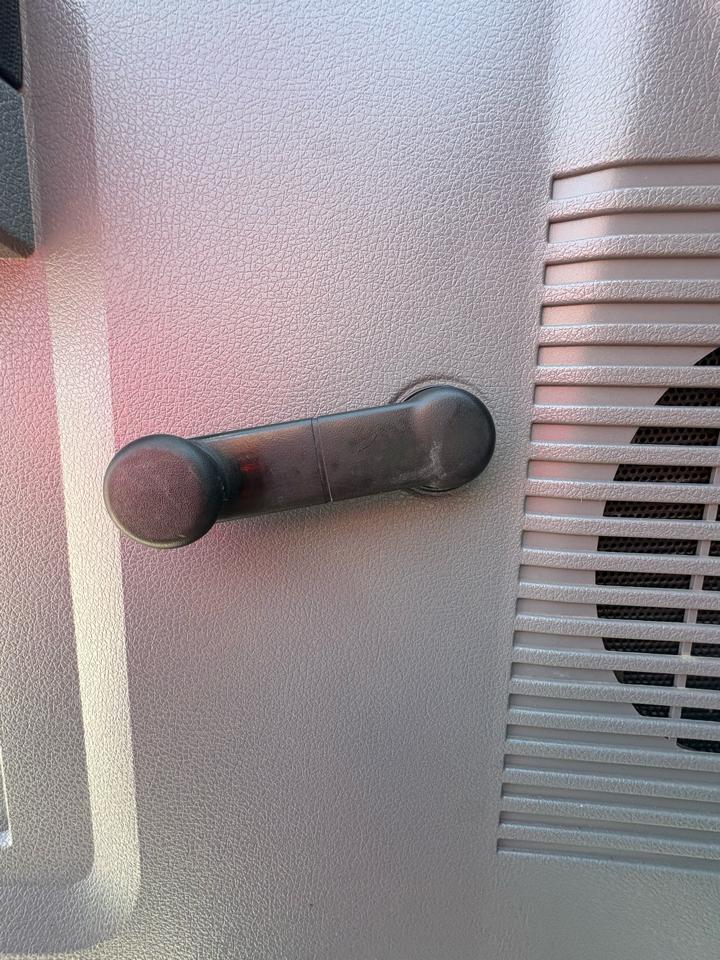 Ford Super Duty F-350 DRW 4WD Crew Cab 176" WB 60" CA Lariat 2012