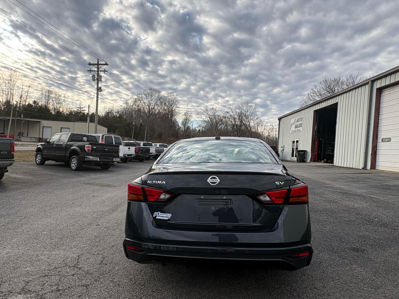 Nissan Altima 2.5 SV Sedan 2021