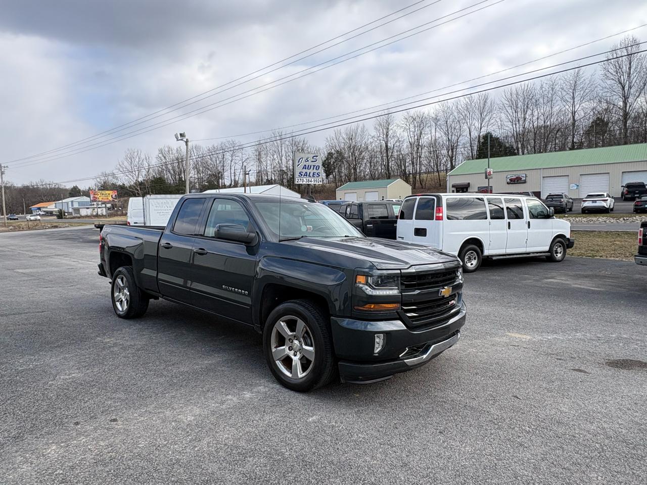 Chevrolet Silverado 1500 4WD Double Cab 143.5" LT w/2LT 2017
