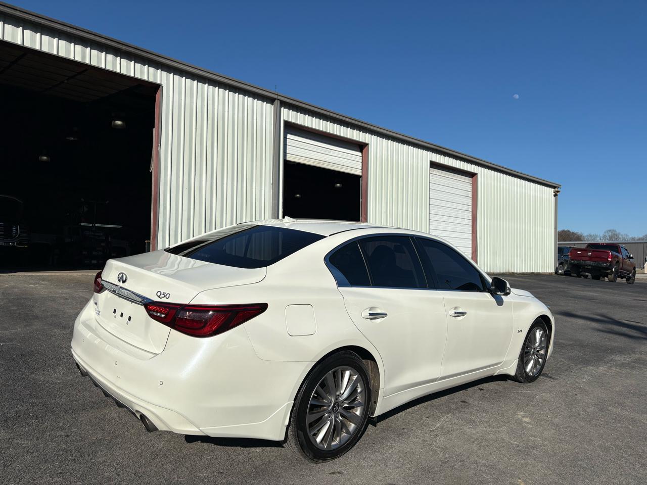 Infiniti Q50 3.0t LUXE AWD 2020