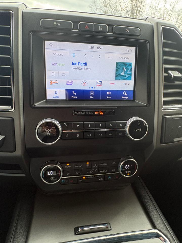 Ford Expedition XLT 2021