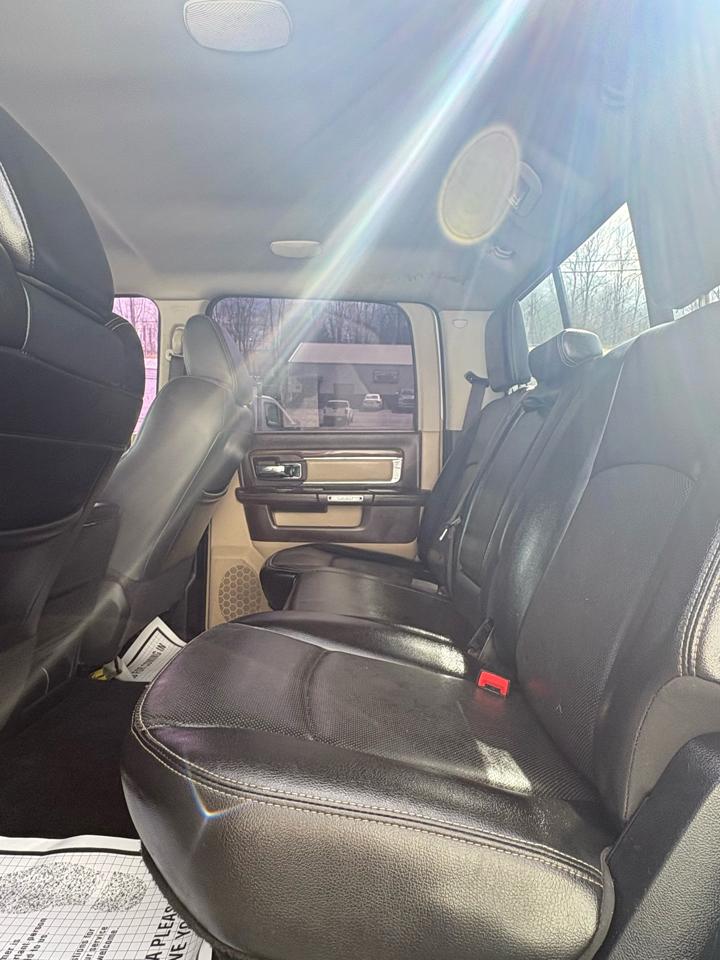 RAM 2500 4WD Crew Cab 149" Laramie 2015