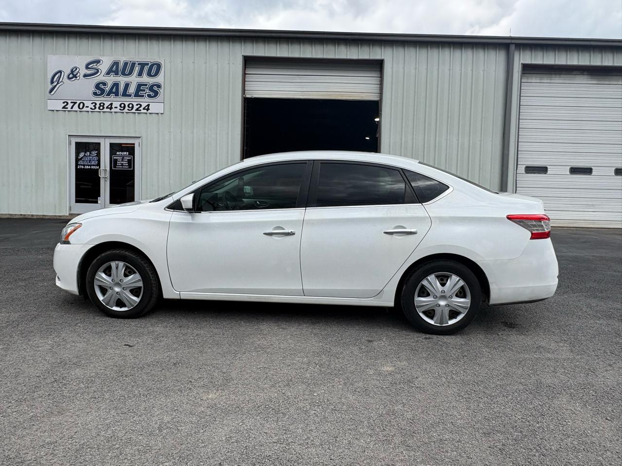 Nissan Sentra 4dr Sdn I4 CVT S 2014