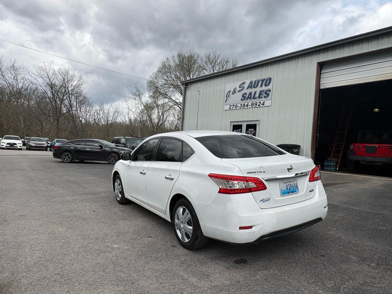 Nissan Sentra 4dr Sdn I4 CVT S 2014