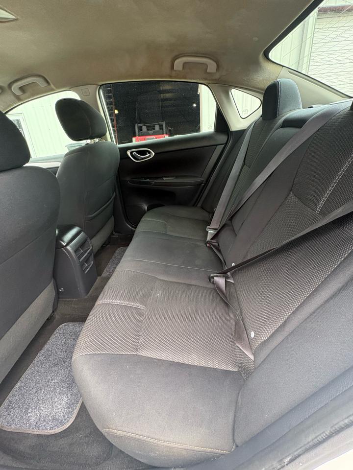 Nissan Sentra 4dr Sdn I4 CVT S 2014