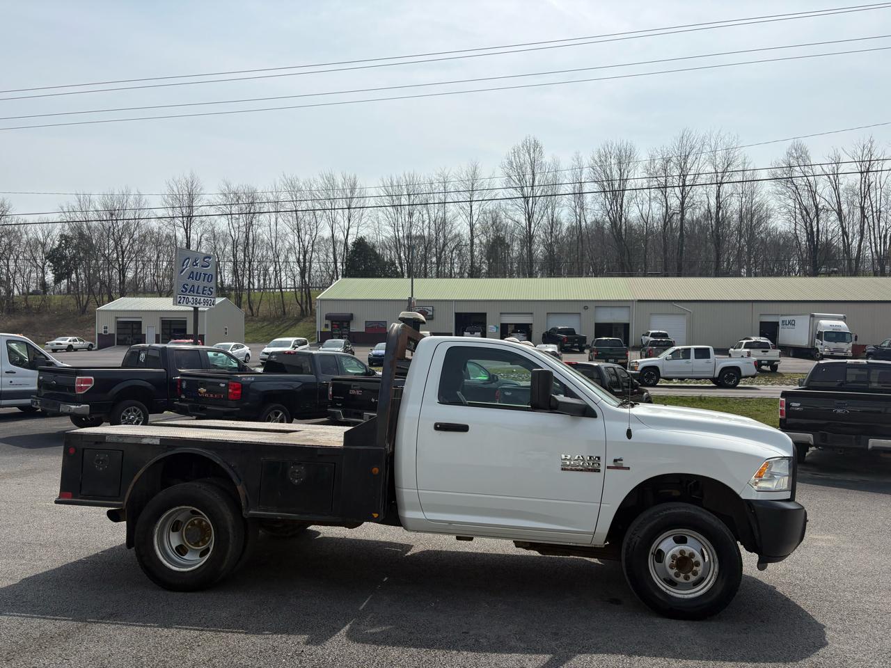 RAM 3500 Tradesman 4x4 Reg Cab 8' Box 2018