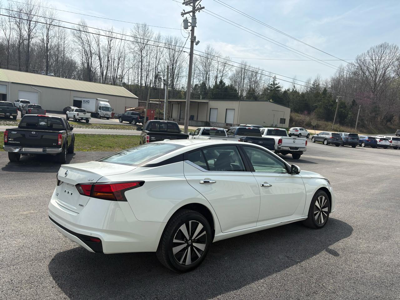 Nissan Altima 2.5 SV AWD Sedan 2022