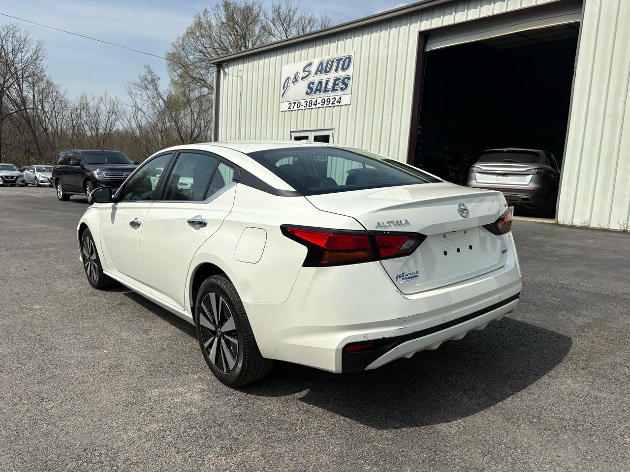 Nissan Altima 2.5 SV AWD Sedan 2022