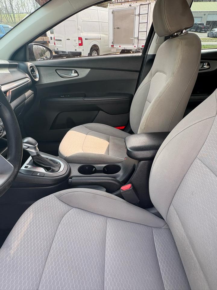 Kia Forte LXS IVT 2021