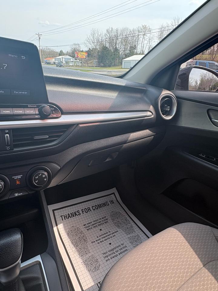 Kia Forte LXS IVT 2021