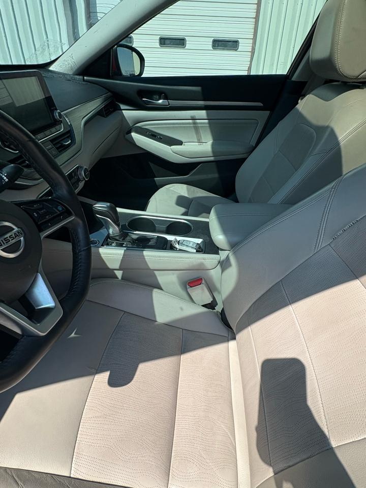 Nissan Altima 2.5 Platinum Sedan 2019