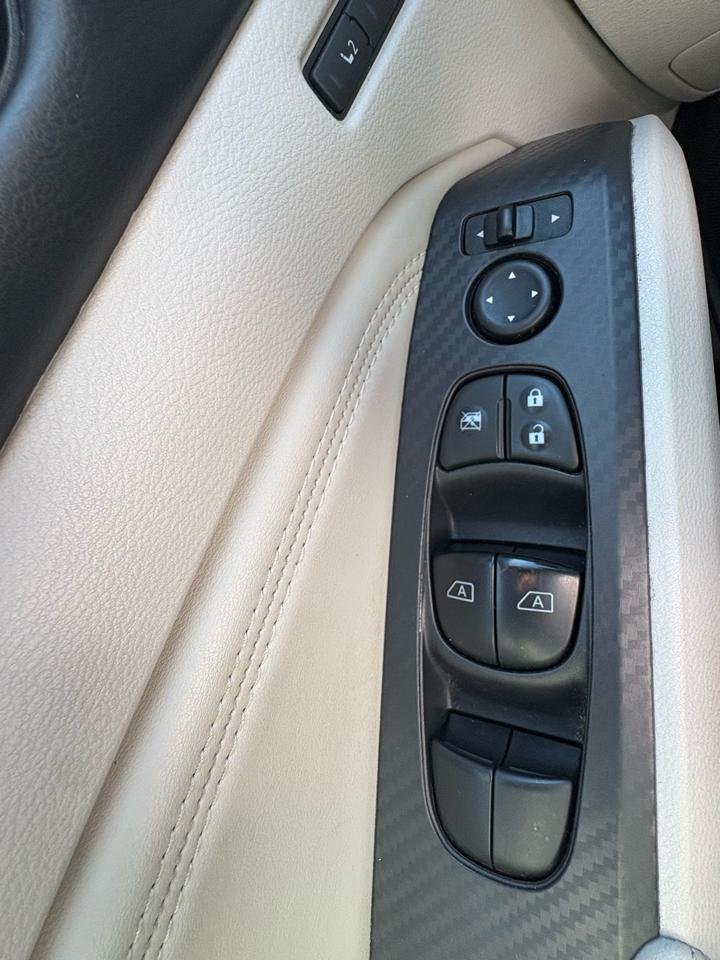 Nissan Altima 2.5 Platinum Sedan 2019