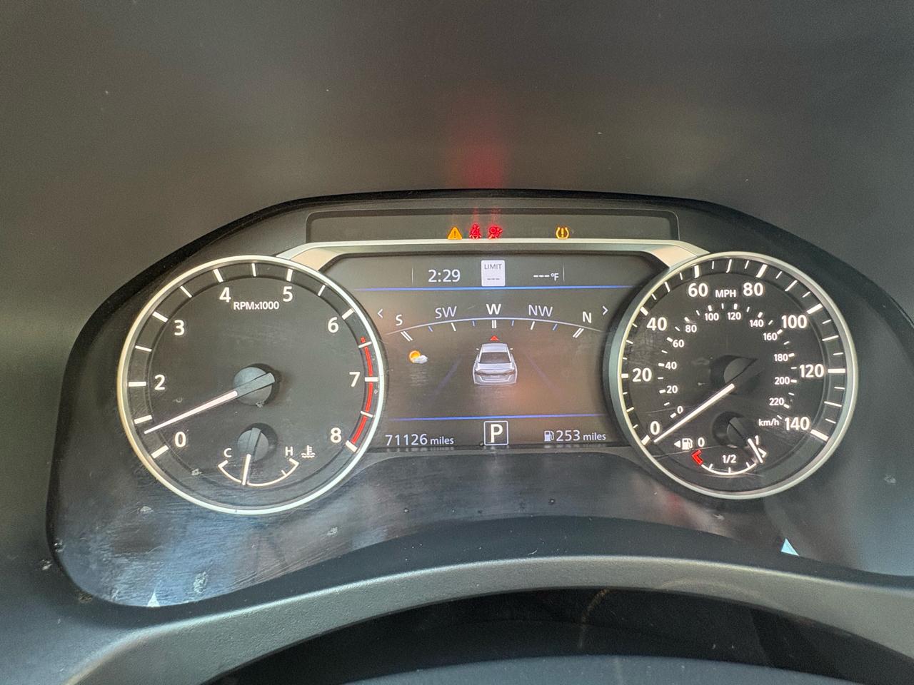 Nissan Altima 2.5 Platinum Sedan 2019