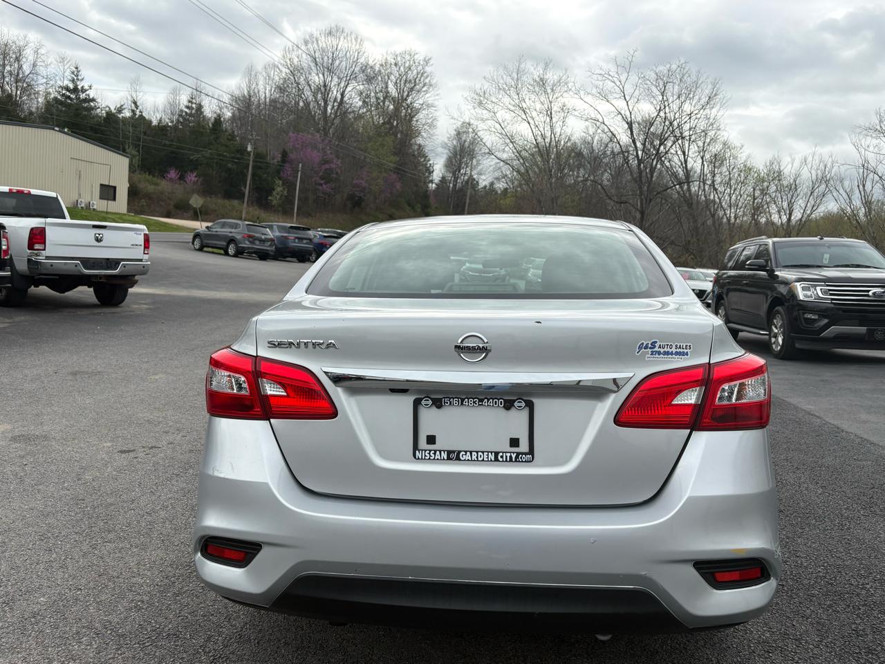 Nissan Sentra S CVT 2019