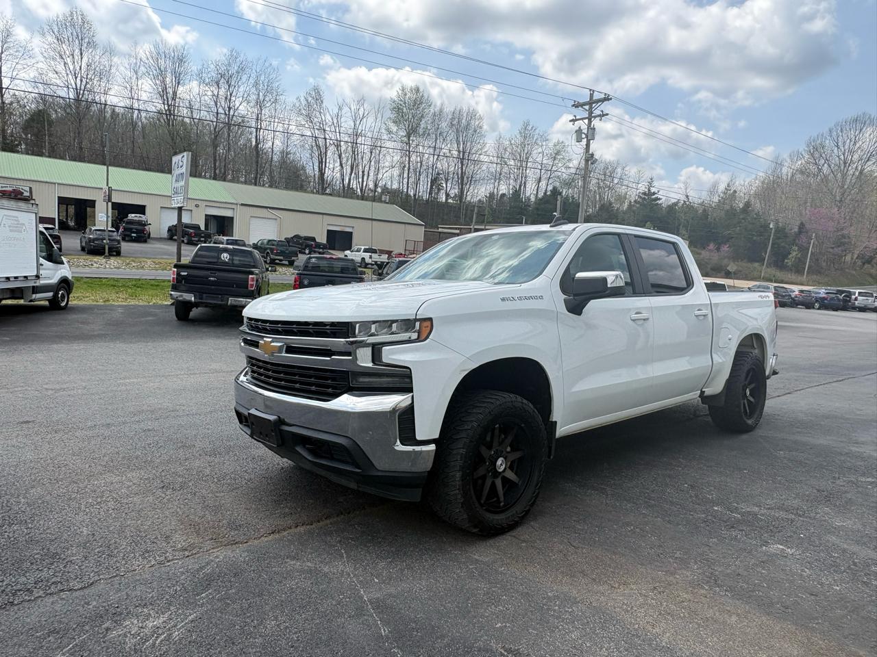 Chevrolet Silverado 1500 4WD Crew Cab 147" LT 2020