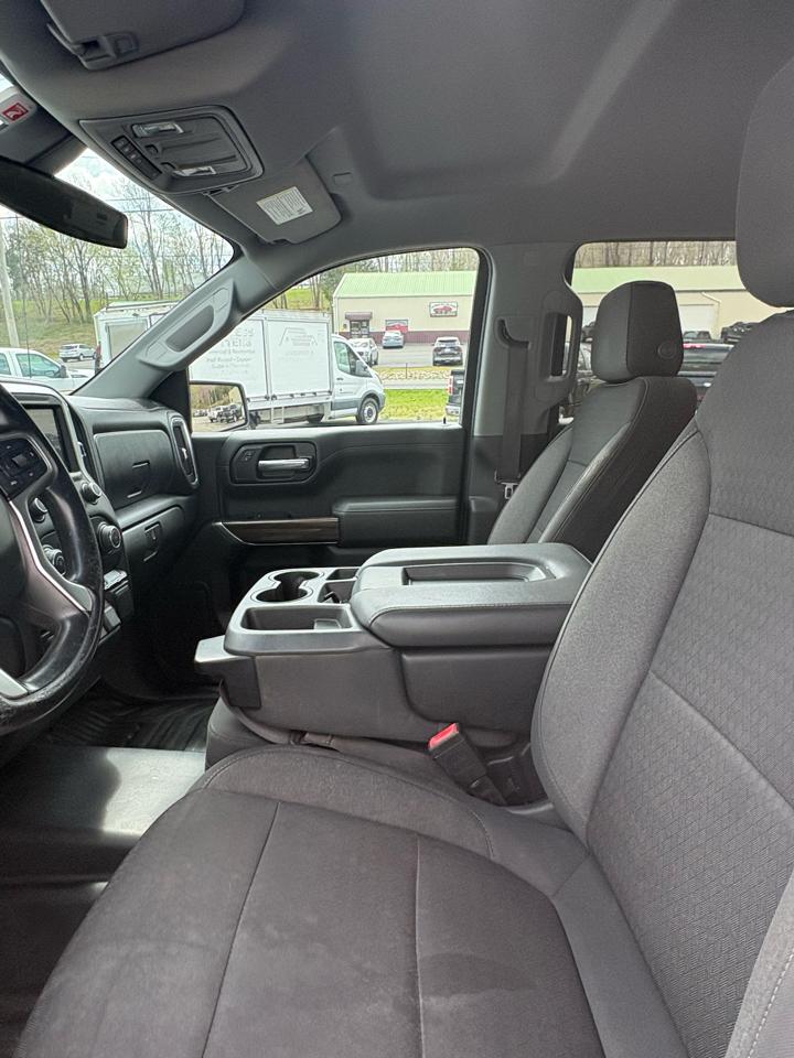 Chevrolet Silverado 1500 4WD Crew Cab 147" LT 2020