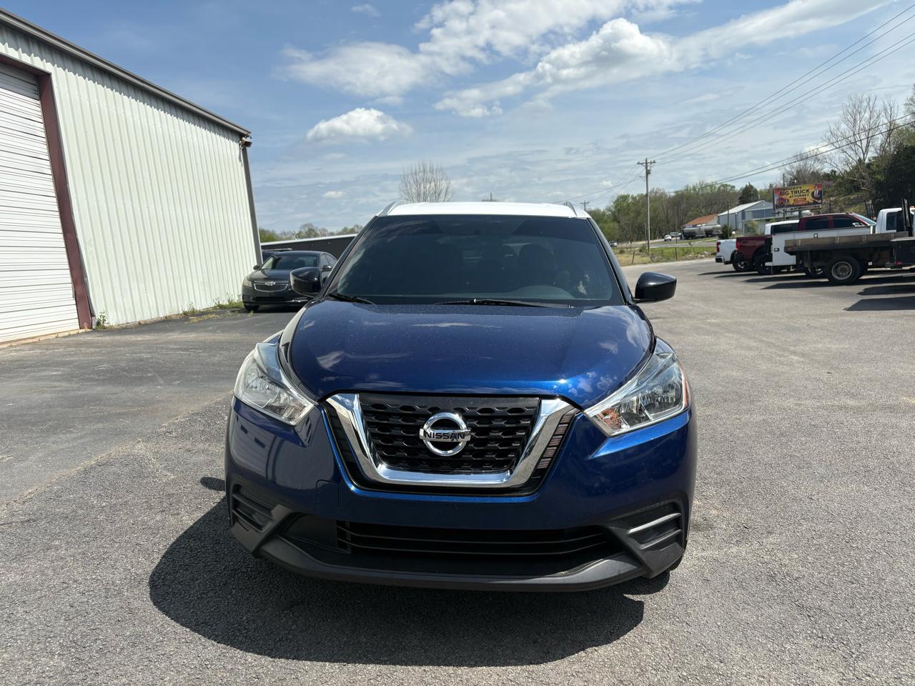 Nissan Kicks SV FWD 2019