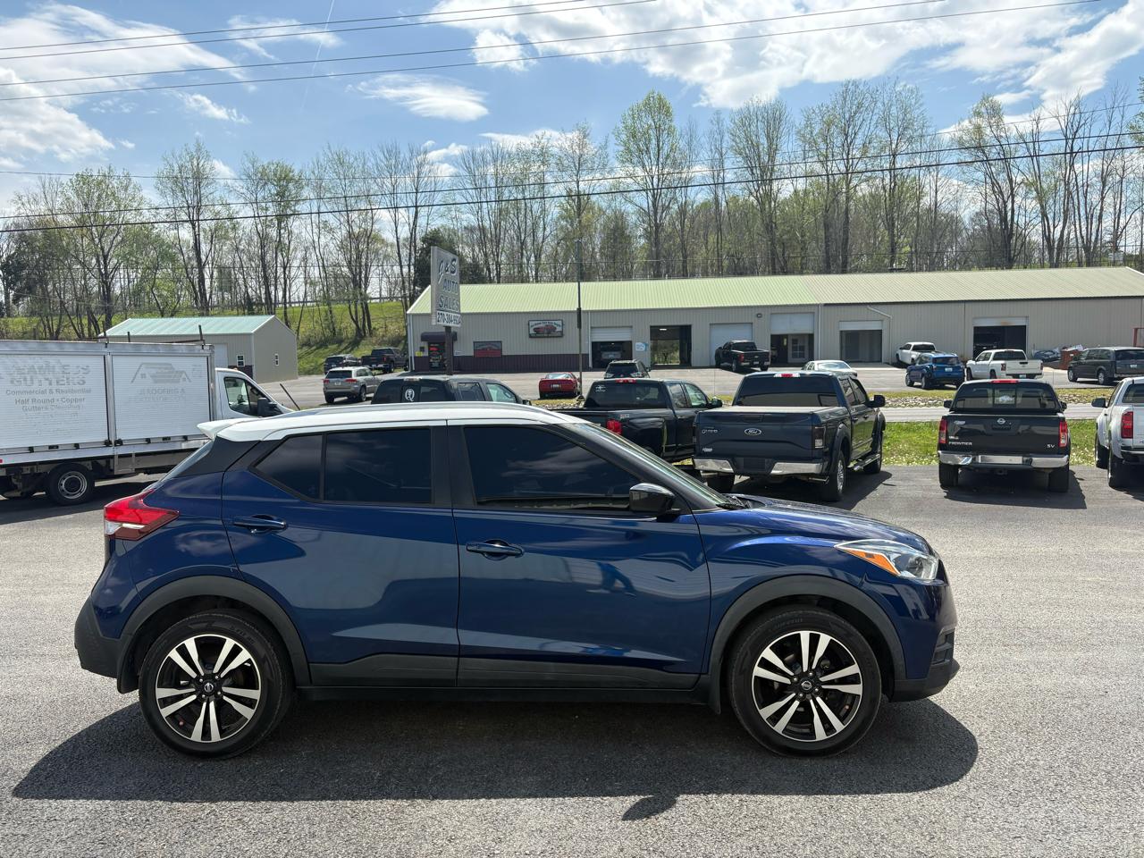 Nissan Kicks SV FWD 2019