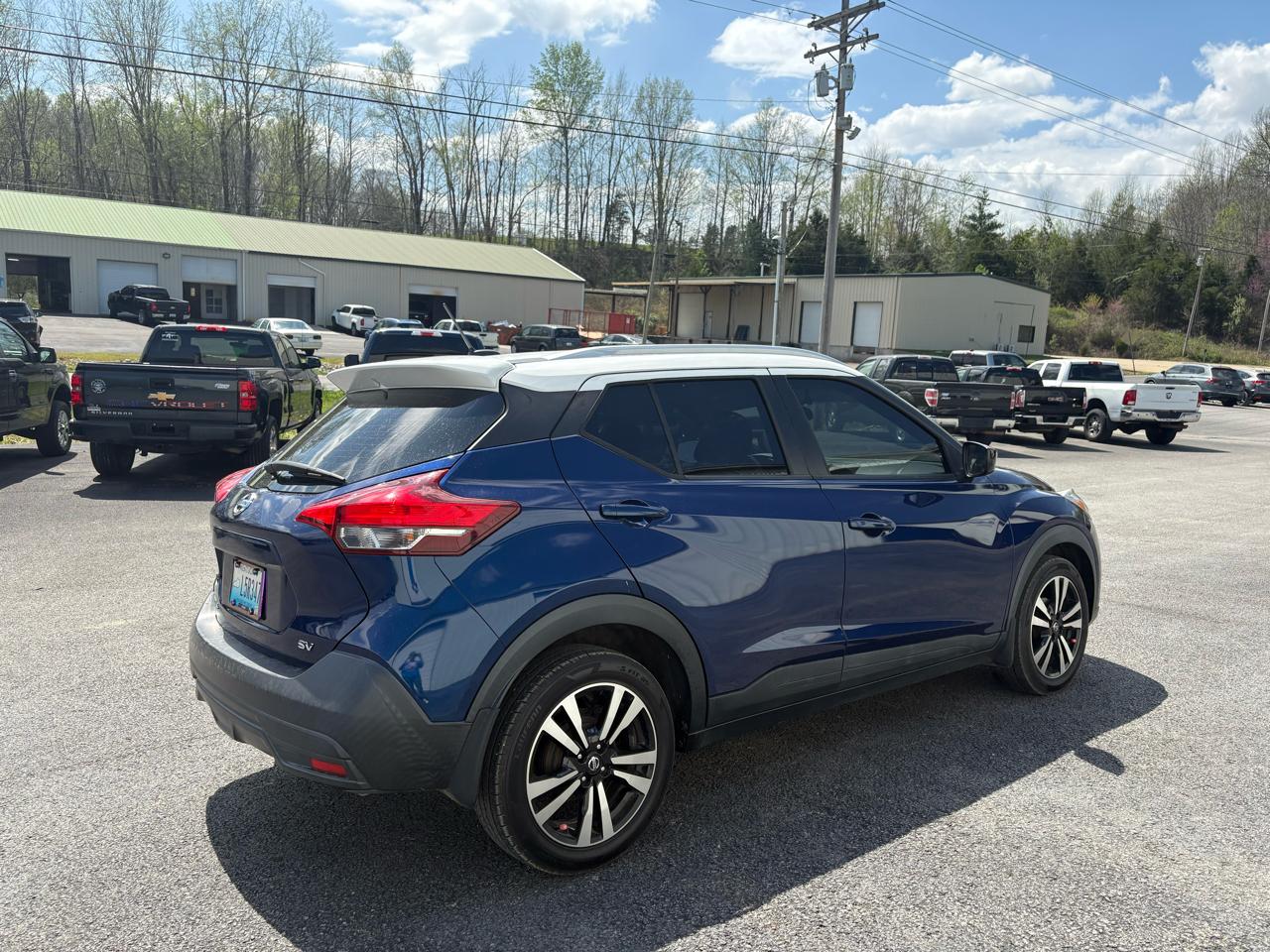 Nissan Kicks SV FWD 2019