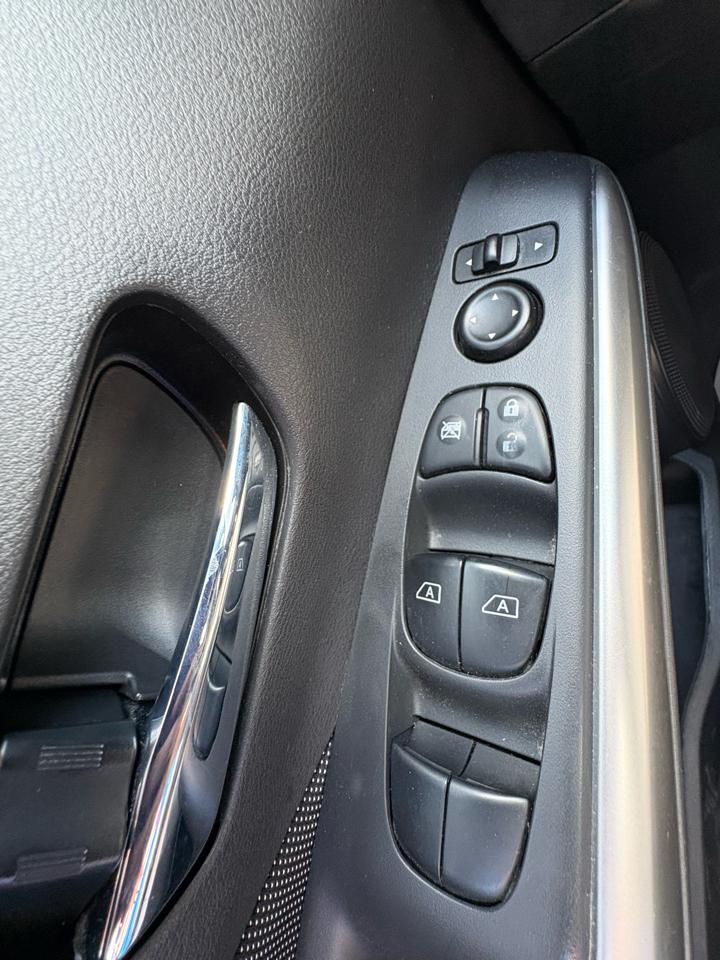 Nissan Kicks SV FWD 2019