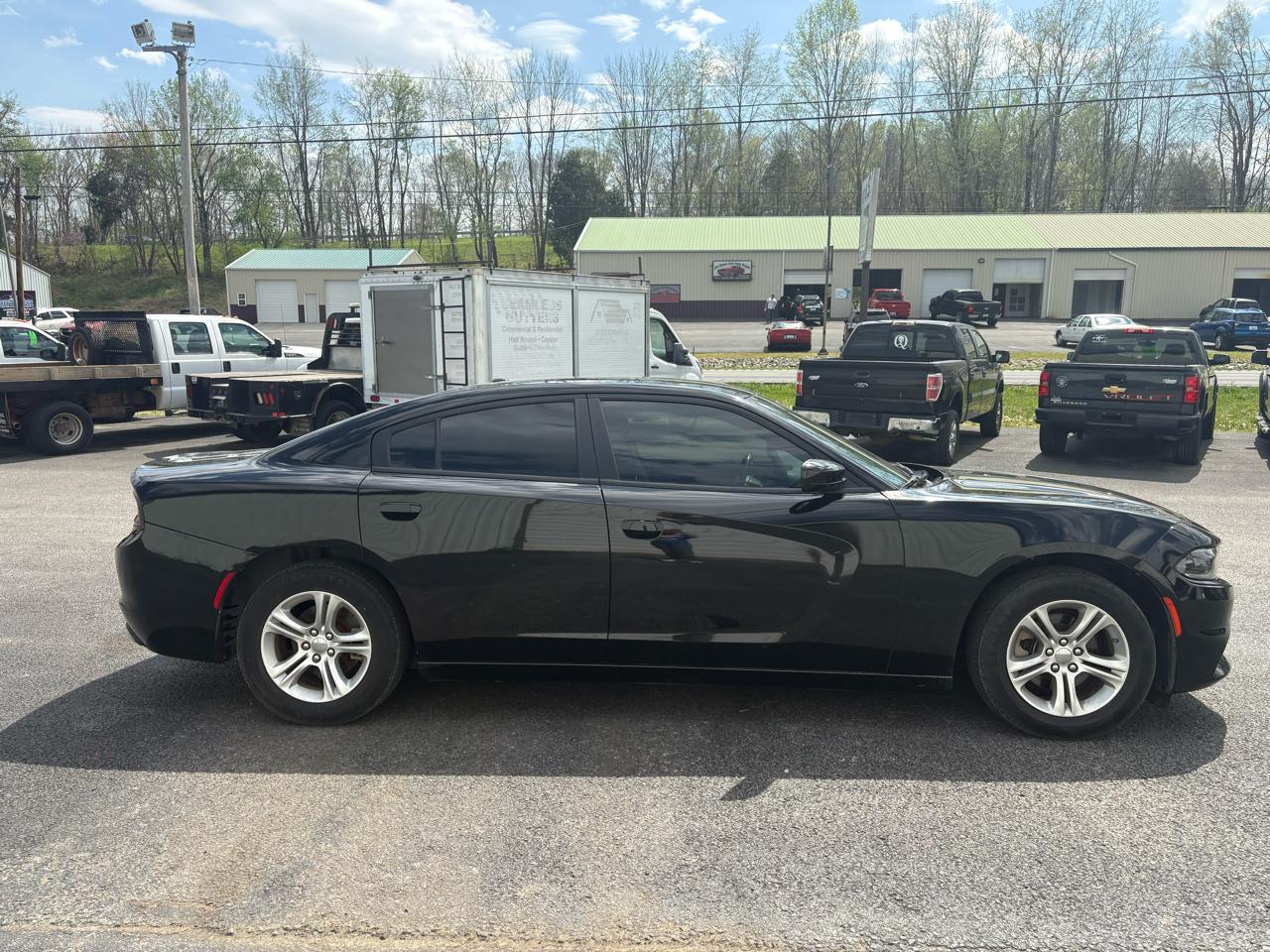 Dodge Charger SXT RWD 2022