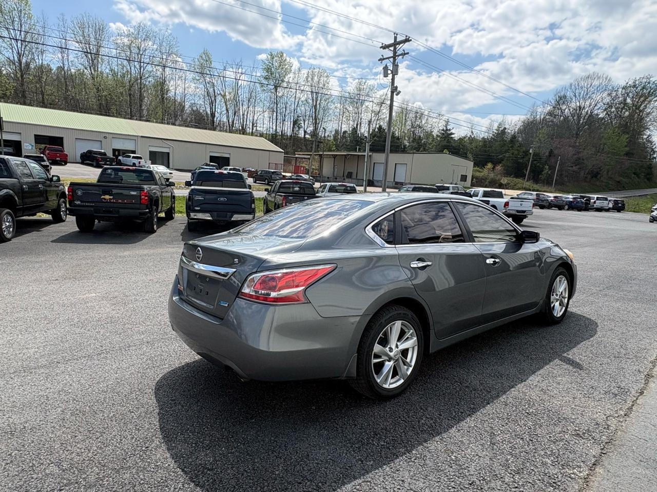 Nissan Altima 4dr Sdn I4 2.5 S 2014