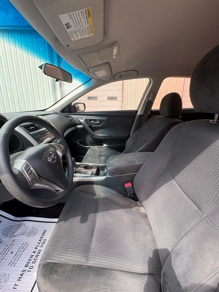 Nissan Altima 4dr Sdn I4 2.5 S 2014