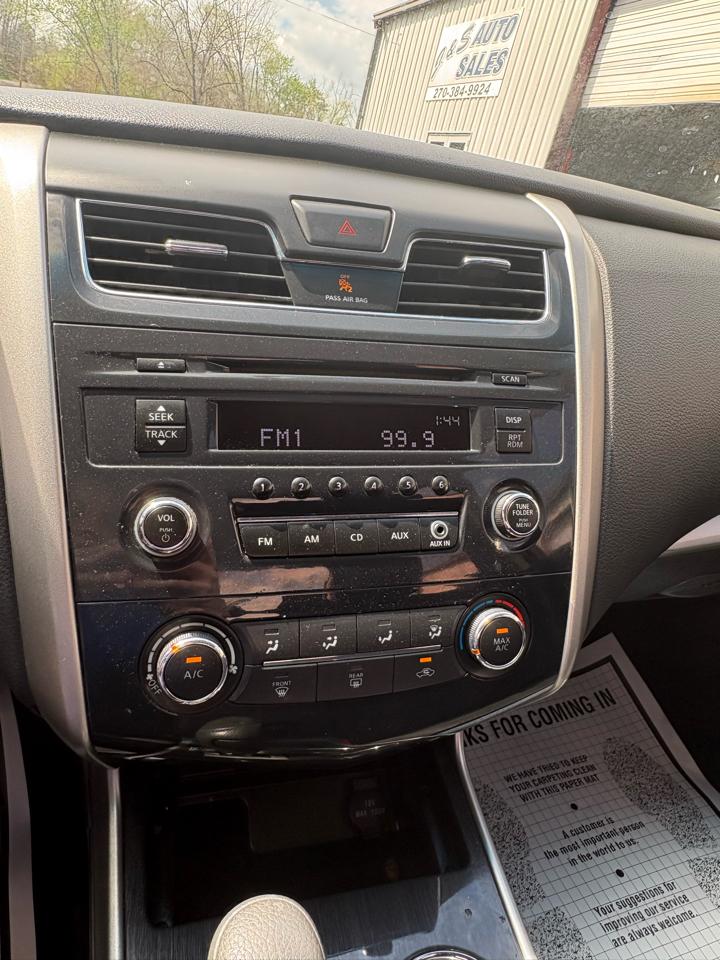 Nissan Altima 4dr Sdn I4 2.5 S 2014