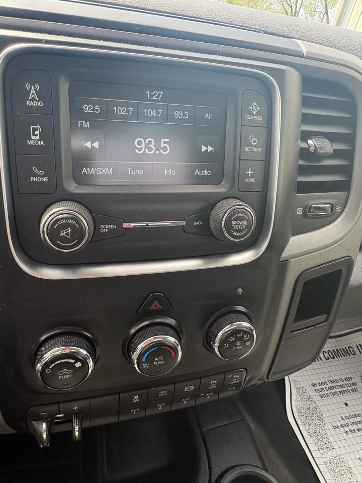 RAM 5500 Chassis Cab Tradesman 4x4 Reg Cab 84" CA 168.5" WB 2017