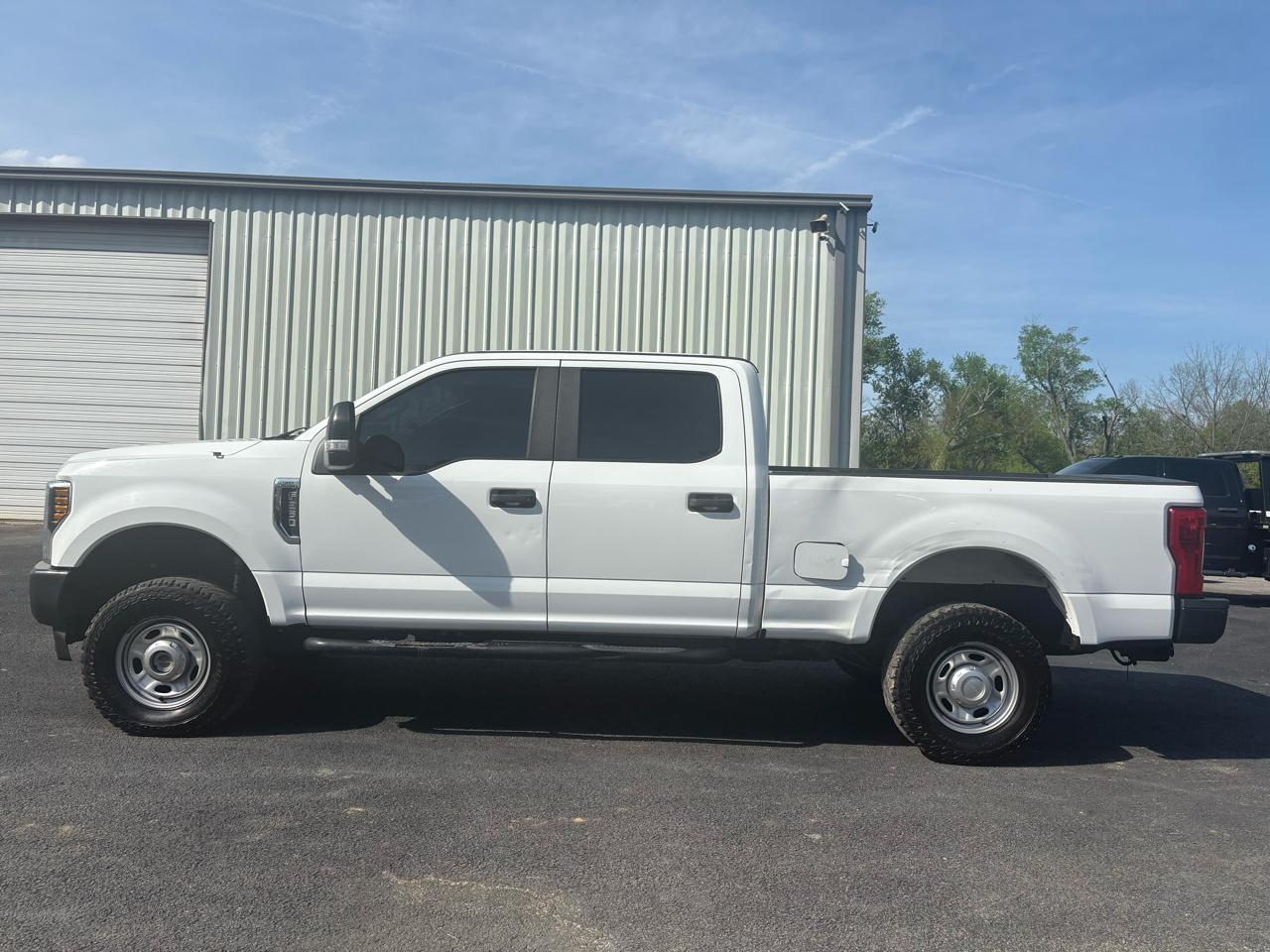 Ford Super Duty F-250 SRW 4WD Crew Cab 156" XL 2019