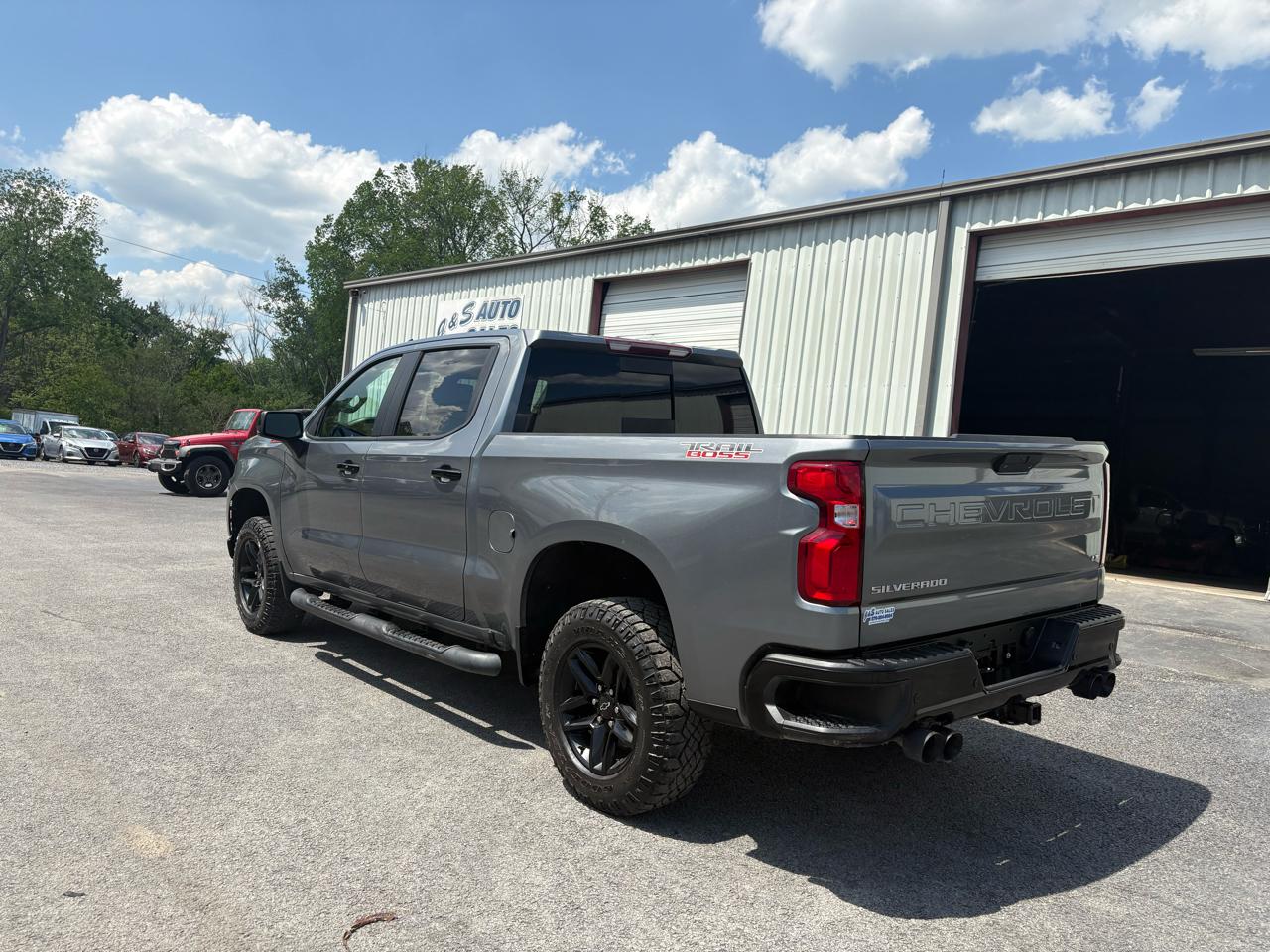 Chevrolet Silverado 1500 4WD Crew Cab 147" LT Trail Boss 2020