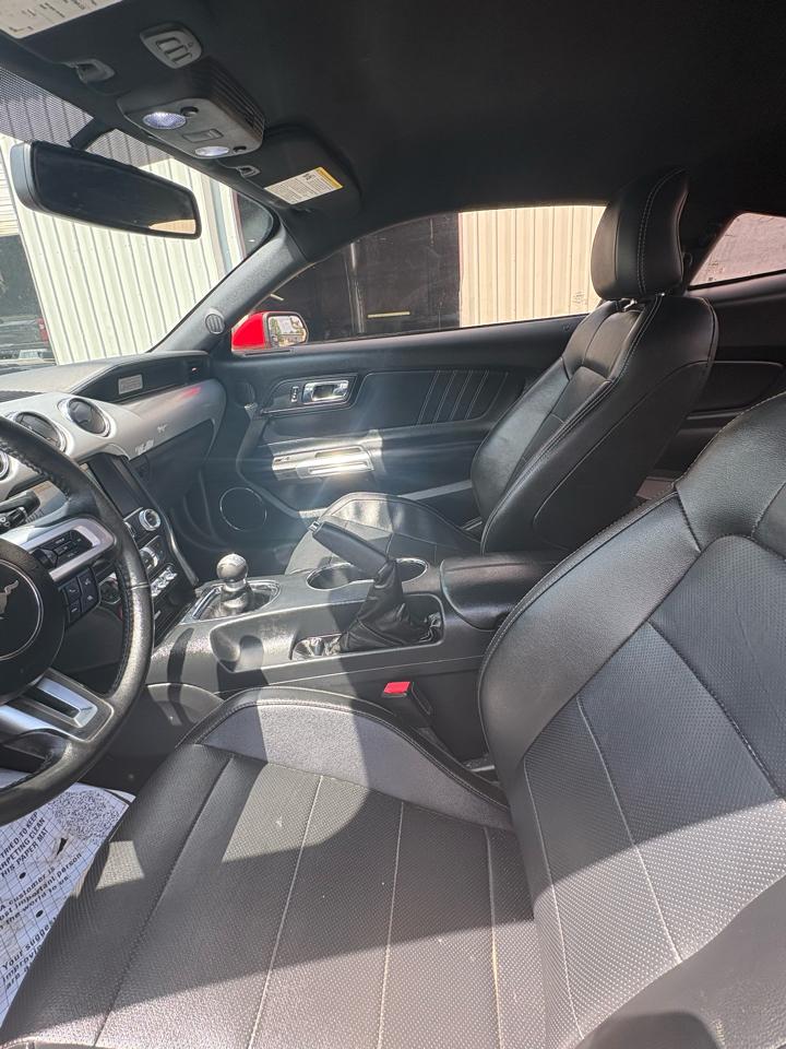 Ford Mustang GT Fastback 2017