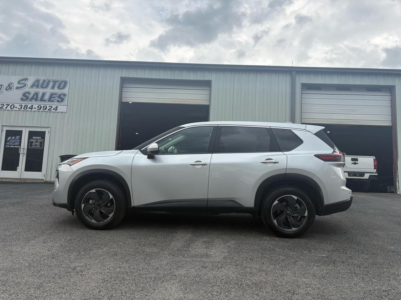 Nissan Rogue S 2025