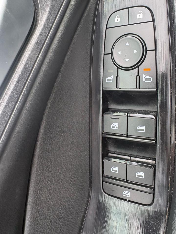 Nissan Rogue S 2025