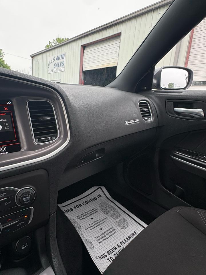 Dodge Charger SXT AWD 2021