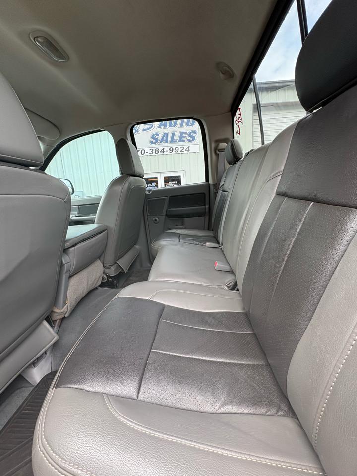 Dodge Ram 2500 4WD Quad Cab 140.5" SLT 2007