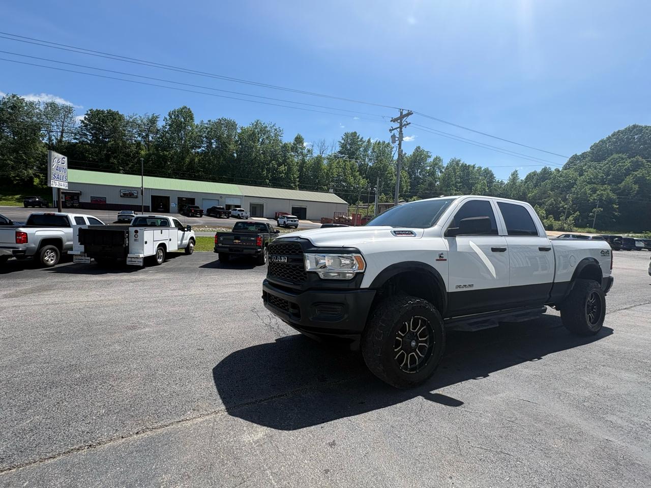RAM 2500 Tradesman 4x4 Crew Cab 6'4" Box 2019