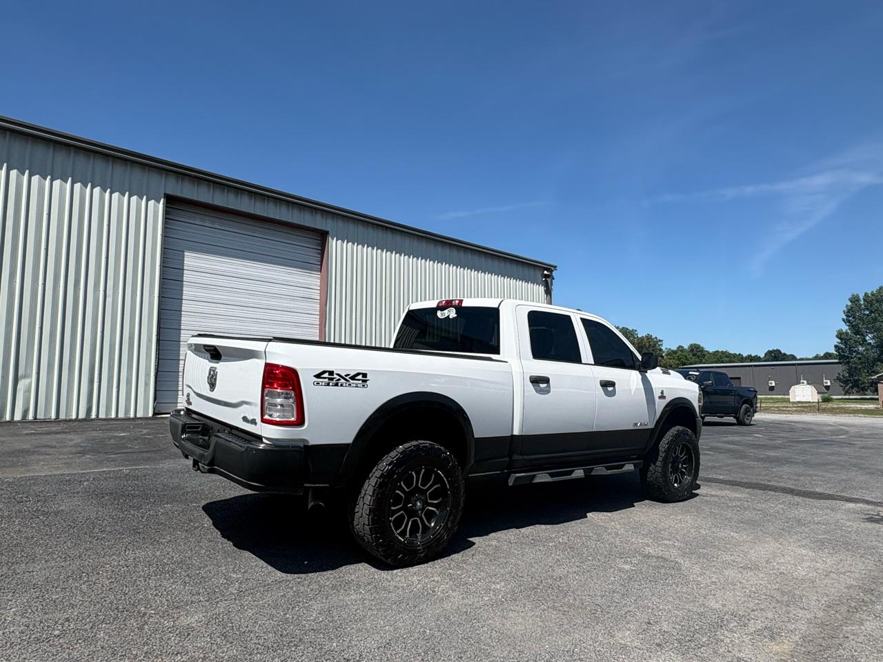 RAM 2500 Tradesman 4x4 Crew Cab 6'4" Box 2019