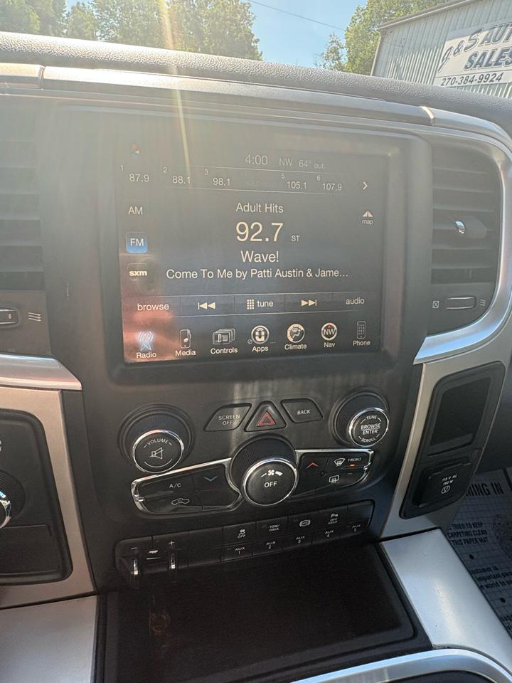 RAM 3500 SLT 4x4 Reg Cab 8' Box 2017