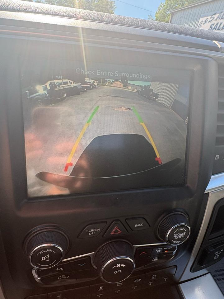 RAM 3500 SLT 4x4 Reg Cab 8' Box 2017