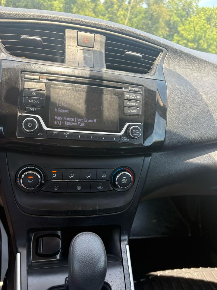 Nissan Sentra S CVT 2019