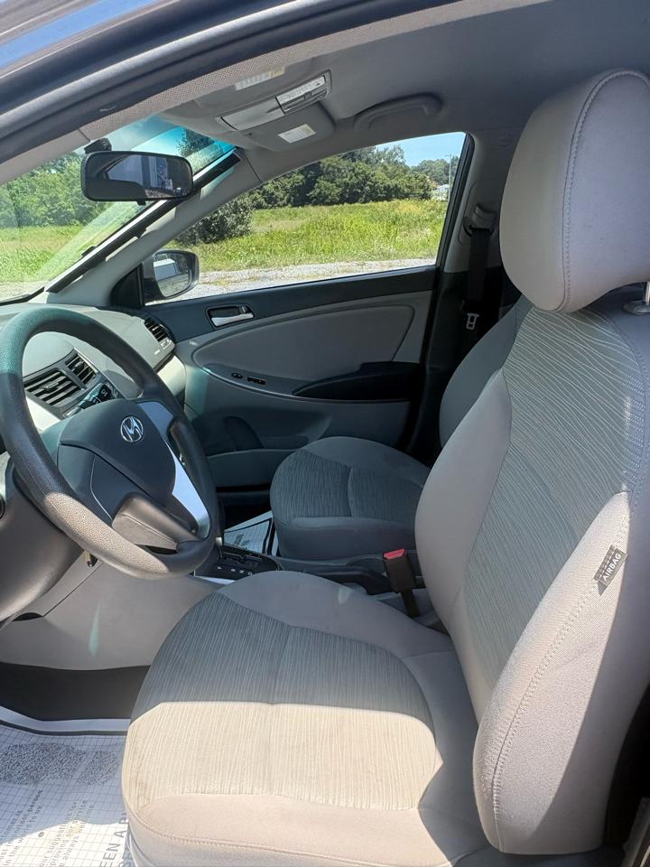 Hyundai Accent 4dr Sdn Auto SE 2016