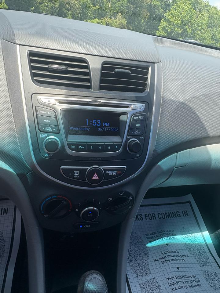 Hyundai Accent 4dr Sdn Auto SE 2016