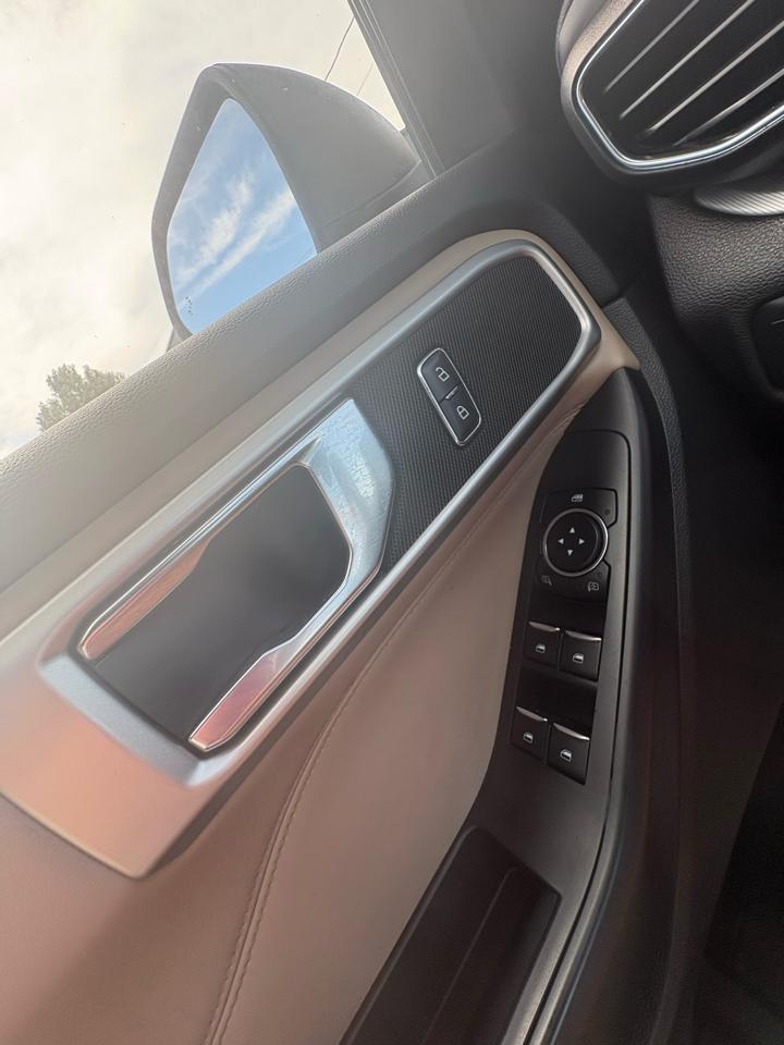 Ford Explorer XLT 2020