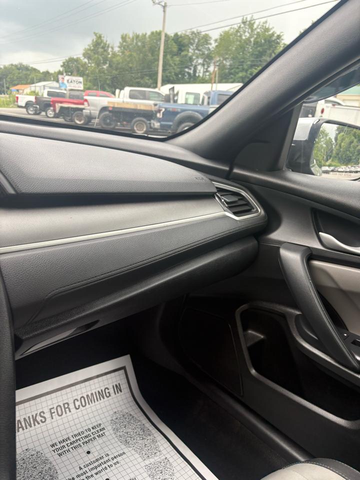 Honda Civic Coupe LX CVT 2017