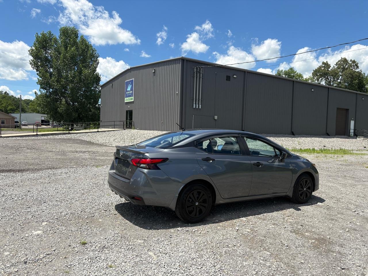 Nissan Versa S CVT 2025