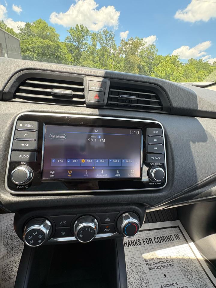 Nissan Versa S CVT 2025