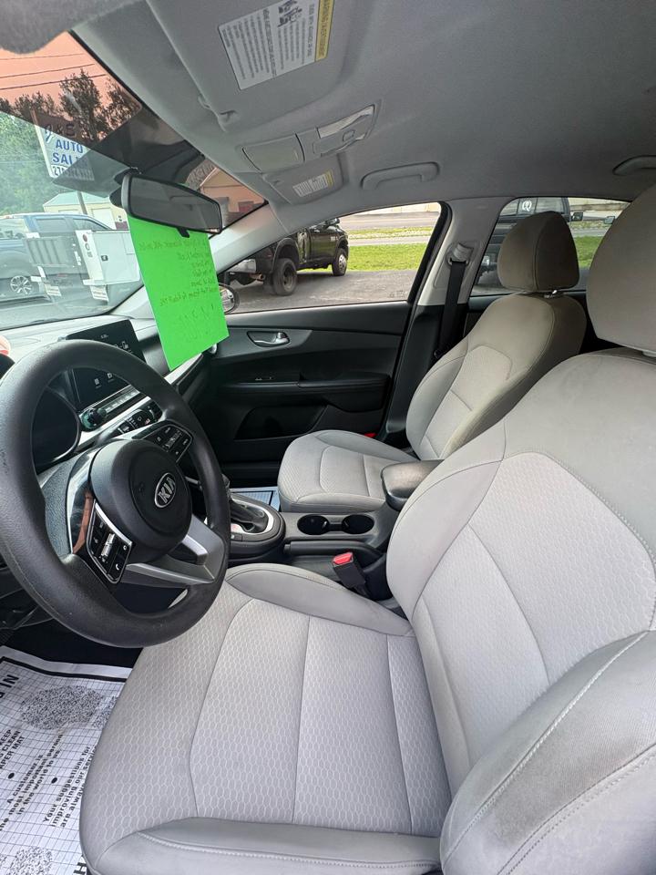 Kia Forte LXS IVT 2021