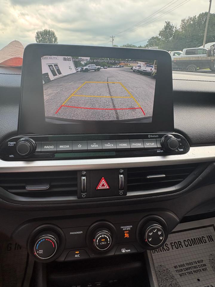 Kia Forte LXS IVT 2021